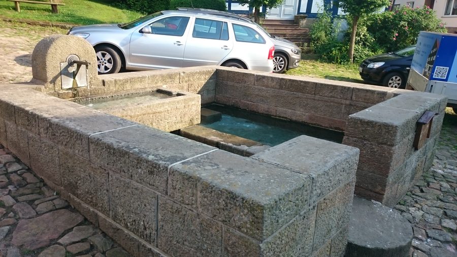 Markt-Kump in Landau, historische gefasste Trinkwasserstelle