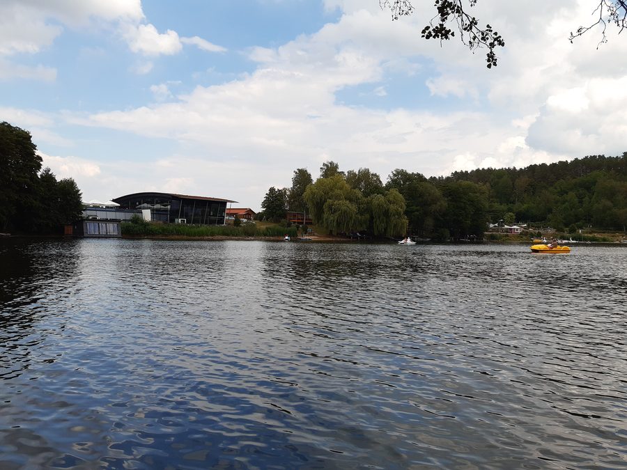 WellnessParadies am Nordufer des Silbersees bei Frielendorf mit Tretbootverleih