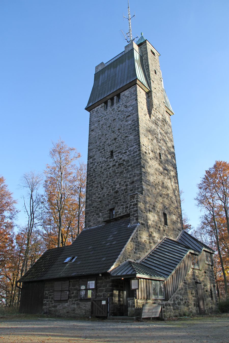 Kaiserturm auf der Neunkircher Höhe bei Modautal