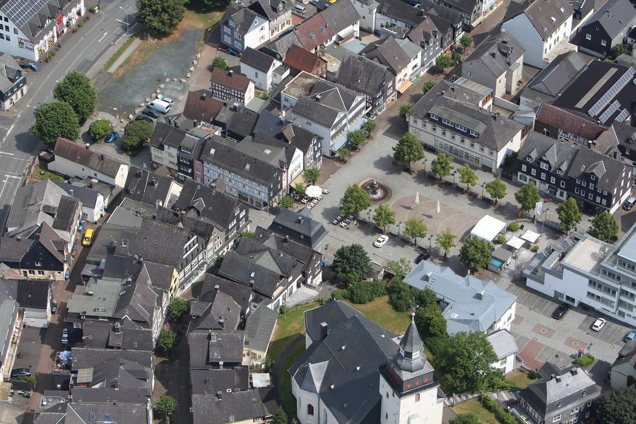Luftbild vom Marktplatz in Haiger, Hessen
