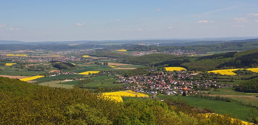 Panoramablick vom Rimbergturm auf Caldern, Sterzhausen und Michelbach im Lahntal