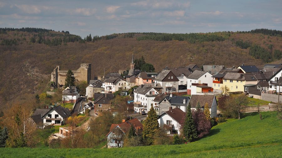 Burg Hohenstein (Taunus) im Ortsteil Oberdorf