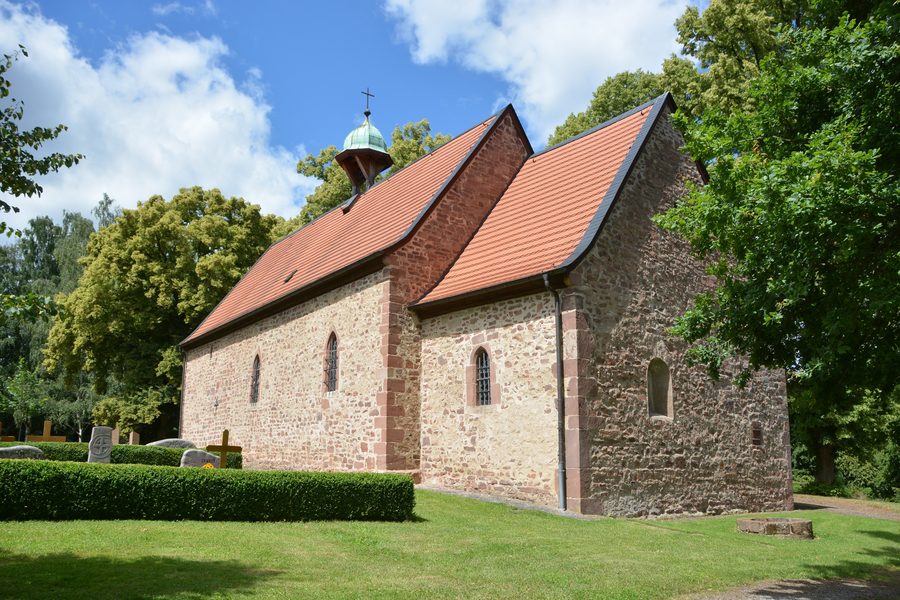 Kirche St. Brigida auf dem Büraberg bei Fritzlar-Ungedanken