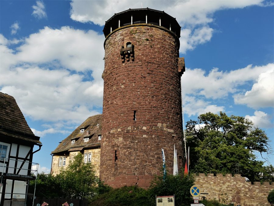 Bergfried der Trendelburg in Trendelburg