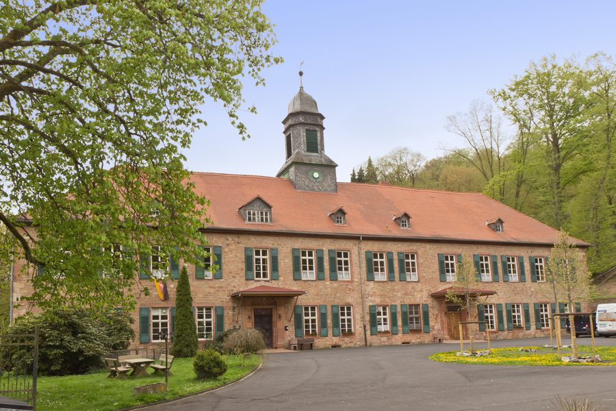 Schloss Gettenbach, ein Schlossbau des 19. Jahrhunderts in Gettenbach, Gemeinde Gründau