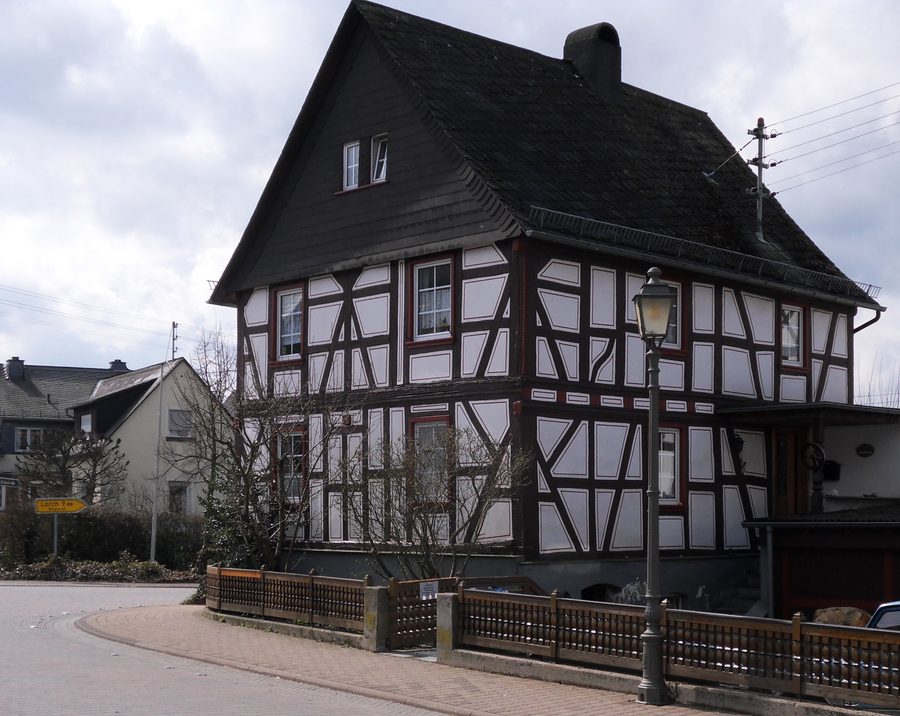 Fachwerkhaus in der Ortsmitte von Presberg
