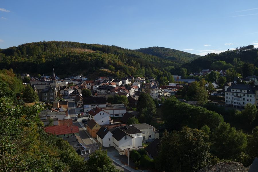 View from the Wiegerfelsen over Schmitten im Taunus, with the Pfaffenrod and Sängelberg mountains in the background