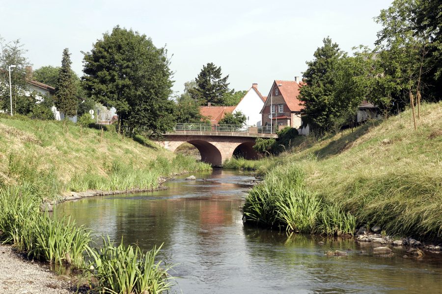 Weschnitz in Einhausen im hessischen Ried