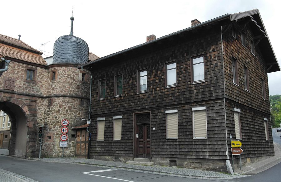 Historisches Stadttor in Tann (Rhön), von außen betrachtet