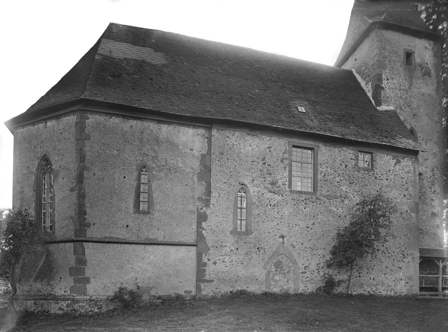 Dorfkirche in Udenhain, Brachttal, Ansicht von Nordosten