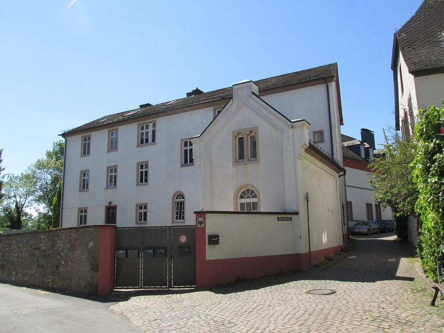 Haus Albrechtstraße 2 in Erbach, Eltville am Rhein