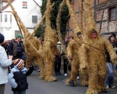 Strohbären in Heldra